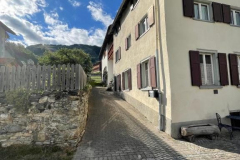 bequemes Parken vor dem Haus